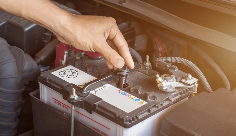 check battery and tires before car shipping